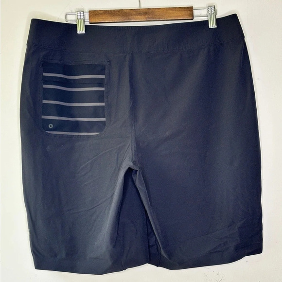 Lululemon Black Studio Shorts Hybrid Swim Surfing Yoga Gym Size 38 - Picture 7 of 10